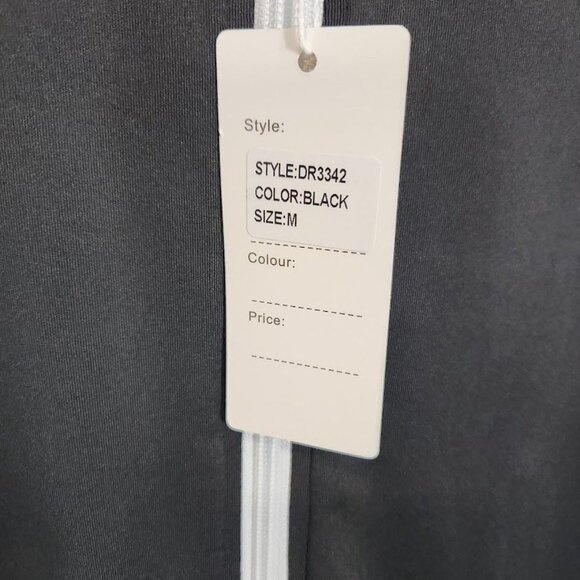 Daisy Zip Front Mock Neck Romper‎ - Black - Size Medium - Picture 8 of 8